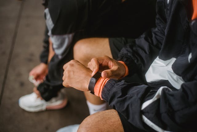 How Wearable Technology is Transforming Personal Fitness Objectives in 2025