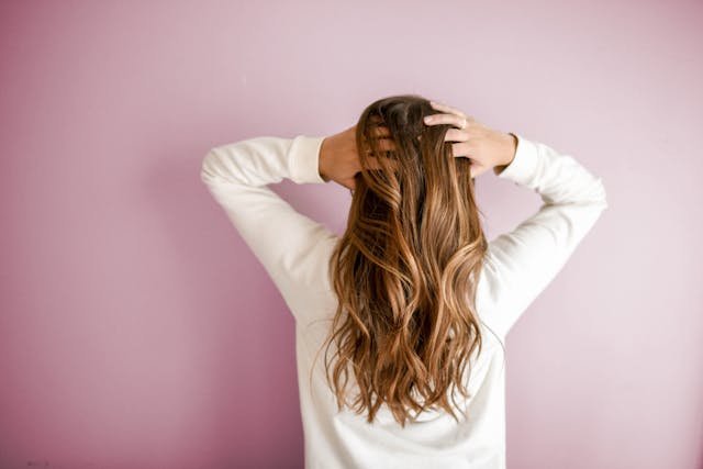 The Science Behind Stronger Hair: Olaplex's Transformative Effects on Damaged Strands