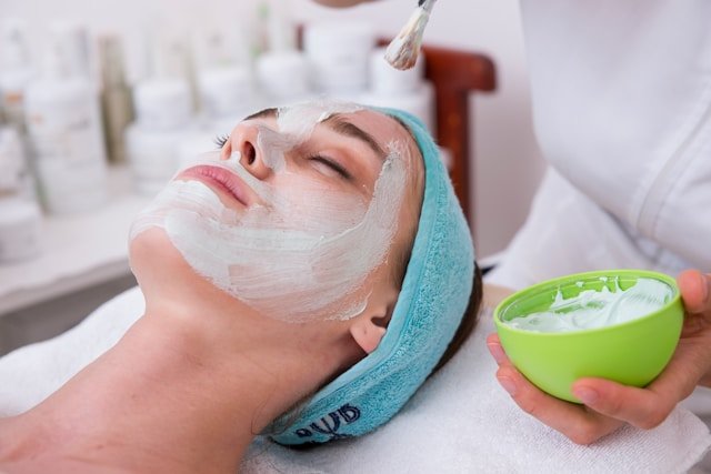 The Advantages of Facials for Skin Health